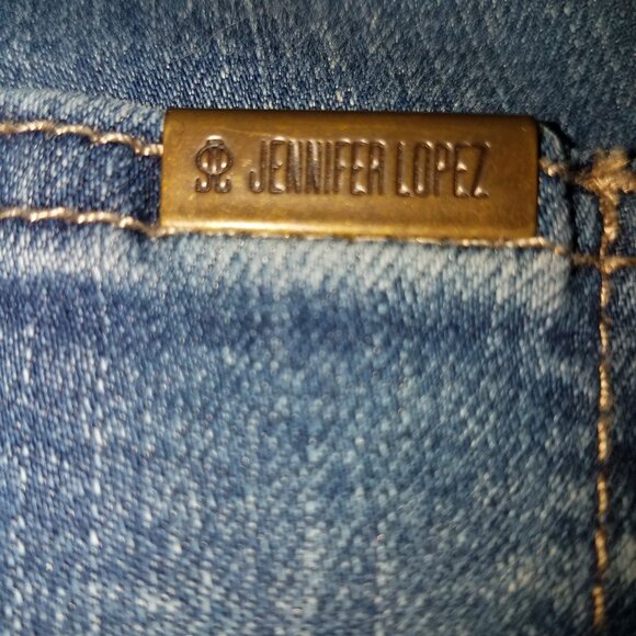 J. Lo Jennifer Lopez Jeans - Picture 3 of 4
